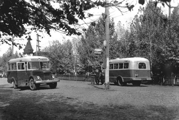 Первые городские автобусы, улица Советская